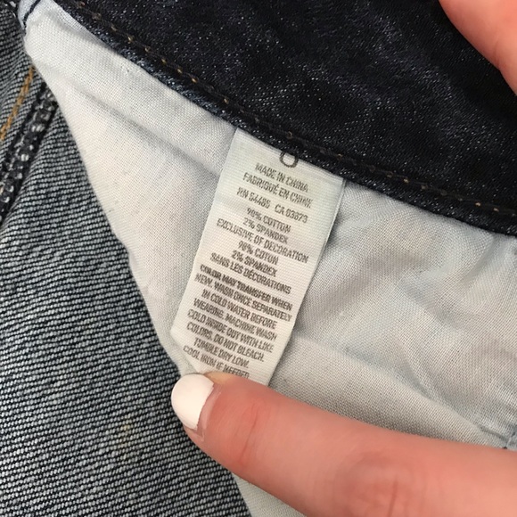 American Eagle Jean Short Shorts - Picture 3 of 9